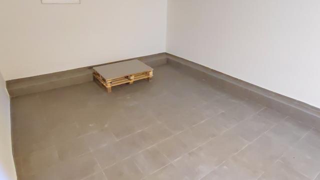 Poslovni prostor, Jednoiposoban, Prodaja, 31m2, Zemun polje, Zemun, Pere Kosorica