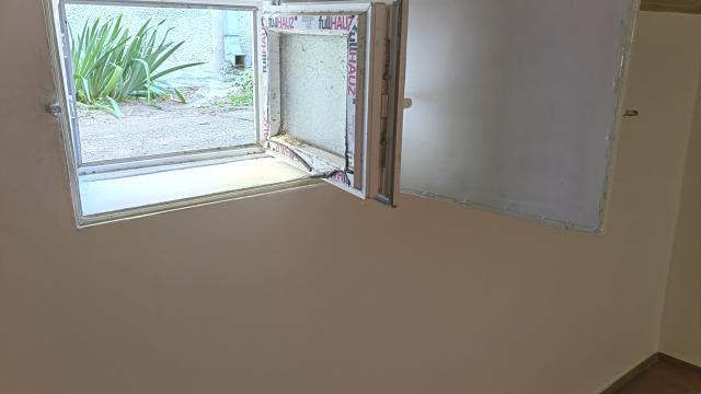 Poslovni prostor, Jednoiposoban, Prodaja, 31m2, Zemun polje, Zemun, Pere Kosorica