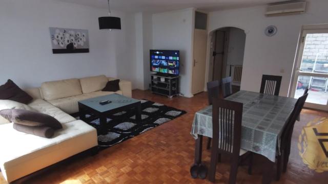 Stan, Dvosoban, Izdavanje, 62m2, Bežanijska kosa 2, Novi Beograd, Ismeta Mujezinovića