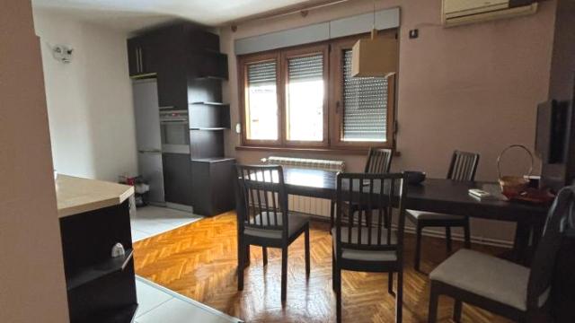 Stan, Dvosoban, Izdavanje, 72m2, Kalenić pijaca, Vračar, Maksima Gorkog