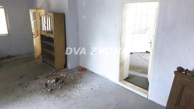 Kuća, Trosoban, Prodaja, 270m2, Centar, Gradska lokacija, Bečej