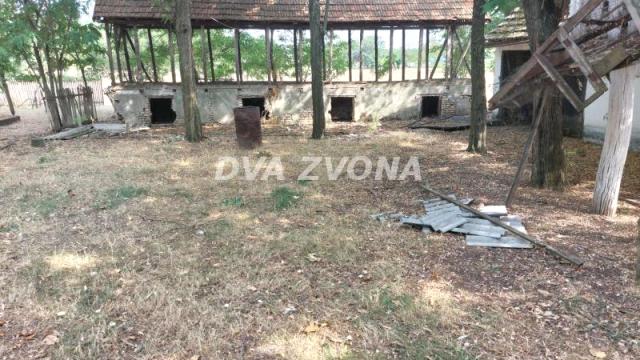 Kuća, Trosoban, Prodaja, 270m2, Centar, Gradska lokacija, Bečej