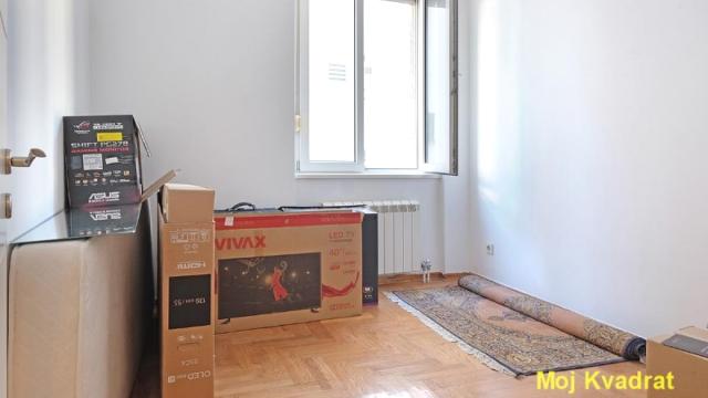 Stan, Trosoban, Prodaja, 50m2, Crveni krst, Vračar, Vele Nigrinove