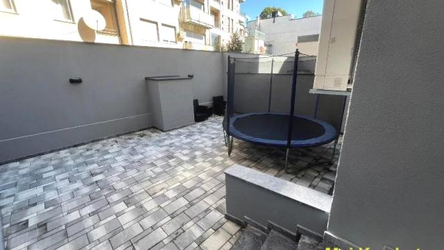 Stan, četvorosoban, Prodaja, 180m2, Hram svetog Save, Vračar, Patrijarha Varnave