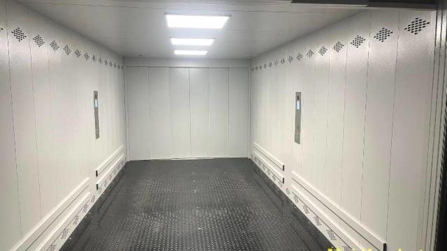 Stan, četvorosoban, Prodaja, 180m2, Hram svetog Save, Vračar, Patrijarha Varnave