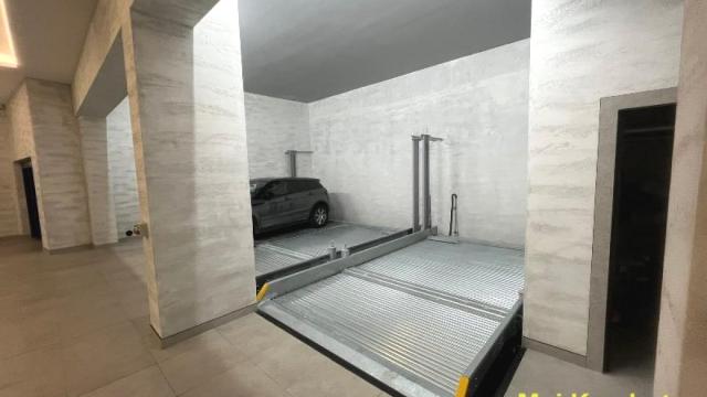 Stan, četvorosoban, Prodaja, 180m2, Hram svetog Save, Vračar, Patrijarha Varnave