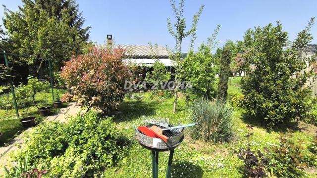 Kuća, Trosoban, Prodaja, 61m2, Sremska Kamenica, Petrovaradin, Novi Sad