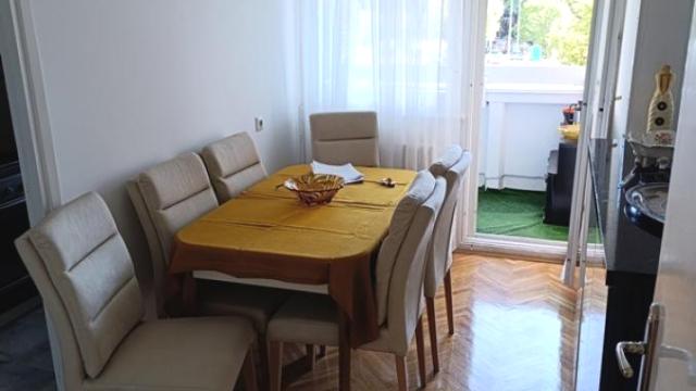 Stan, Dvosoban, Prodaja, 72m2, Blok 70 (kineski tržni centar), Novi Beograd, Jurija Gagarina