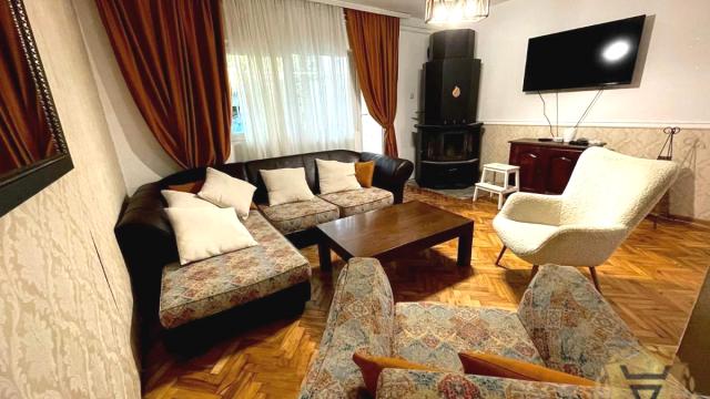 Kuća, Trosoban, Izdavanje, 110m2, Borča, Palilula, Prvog maja