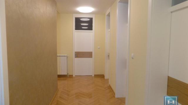 Kuća, Prodaja, 192m2, 4. juli, Gradska lokacija, Paraćin