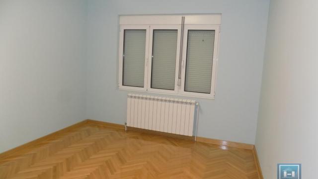 Kuća, Prodaja, 192m2, 4. juli, Gradska lokacija, Paraćin
