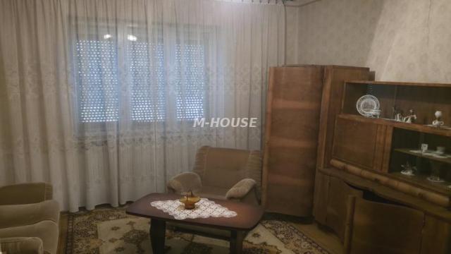 Kuća, Petosoban, Prodaja, 208m2, Logor, Gradska lokacija, Sombor