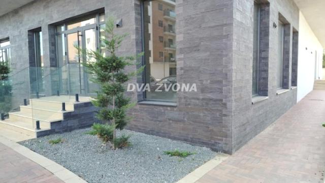 Poslovni prostor, Jednosoban, Izdavanje, 224m2, Stari Banovci, Okolno mesto, Stara Pazova