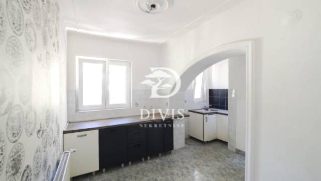 Stan, Trosoban, Prodaja, 75m2, Ljubomira Stojanovića