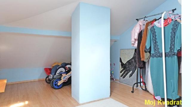 Stan, četvorosoban, Prodaja, 93m2, Galenika, Zemun, Petra Jovovića