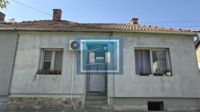 Stan, Jednoiposoban, Izdavanje, 32m2, Pivara, Gradska lokacija, Jagodina