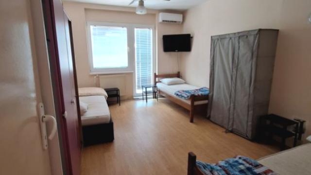 Stan, Izdavanje, 231m2, Šimanovci, Okolno mesto, Milana Ćirkovića
