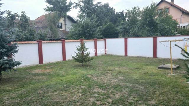 Kuća, Prodaja, 147m2, Josićko naselje, Gradska lokacija, Sombor