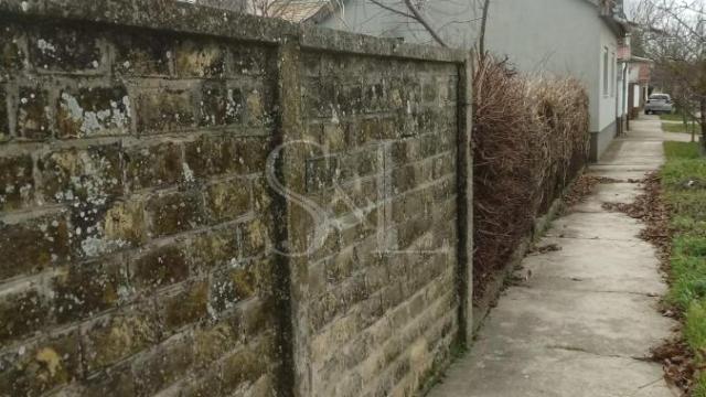 Kuća, Trosoban, Prodaja, 108m2, Širi centar, Gradska lokacija, Apatin