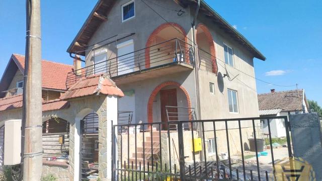 Kuća, Petosoban, Izdavanje, 240m2, Boljevci, Surčin, Ilije Radojčića Zeca