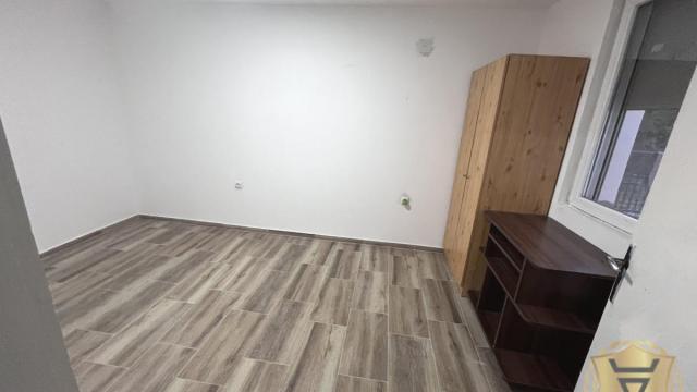 Kuća, Petosoban, Izdavanje, 240m2, Boljevci, Surčin, Ilije Radojčića Zeca