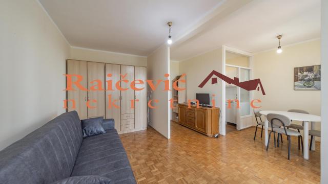 Stan, Jednosoban, Izdavanje, 40m2, Žarkovo, Čukarica, Zmajevacka