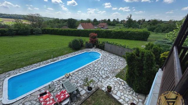 Kuća, Trosoban, Prodaja, 205m2, Arnajevo, Barajevo, Vodice