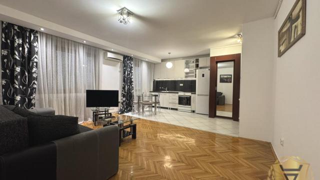 Stan, Trosoban, Izdavanje, 70m2, Obilićev venac, Stari grad, Maršala Birjuzova