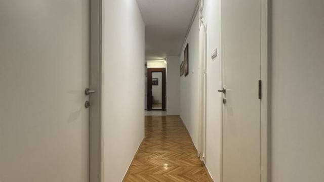 Stan, Trosoban, Izdavanje, 70m2, Obilićev venac, Stari grad, Maršala Birjuzova