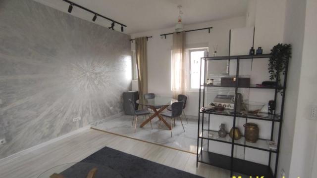 Stan, Dvosoban, Prodaja, 44m2, Skadarlija, Stari grad, Francuska