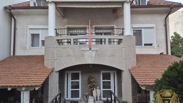 Kuća, Izdavanje, 260m2, Lion, Zvezdara, Đevđelijska