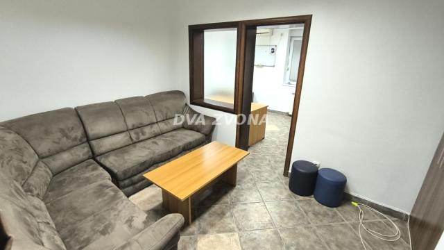 Poslovni prostor, četvorosoban, Izdavanje, 70m2, Centar, Novi Sad, Novi Sad