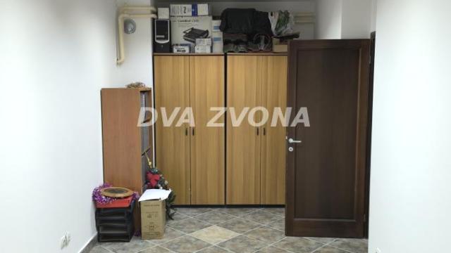 Poslovni prostor, četvorosoban, Izdavanje, 70m2, Centar, Novi Sad, Novi Sad
