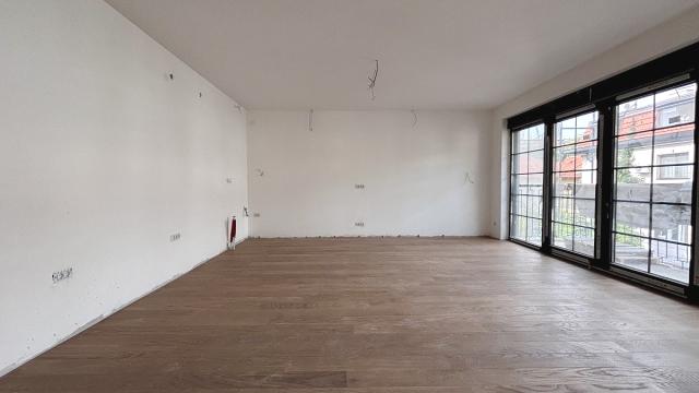 Stan, četvorosoban, Prodaja, 110m2, Lamartinova