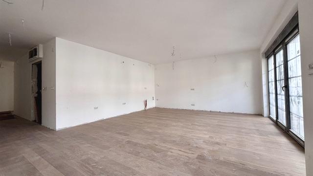 Stan, četvorosoban, Prodaja, 110m2, Lamartinova