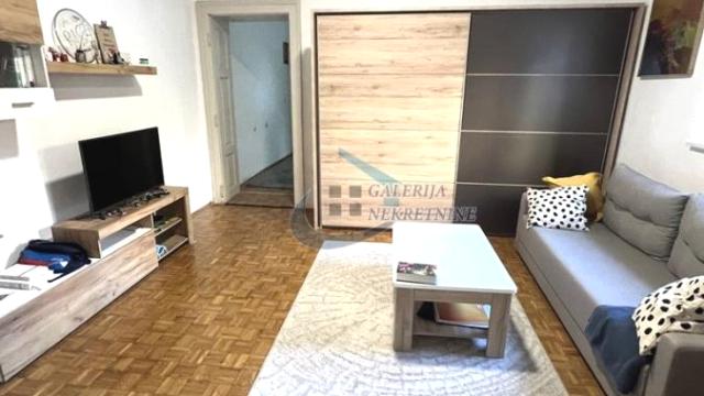 Stan, Dvosoban, Izdavanje, 52m2, Slavija, Vračar, Beogradska