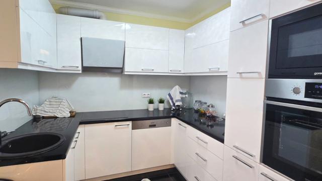 Kuća, Dvoiposoban, Prodaja, 179m2, Svetog Jovana Krstitelja