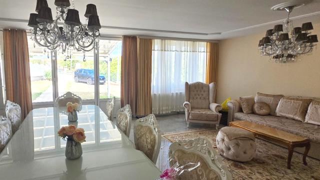 Kuća, Dvoiposoban, Prodaja, 179m2, Svetog Jovana Krstitelja