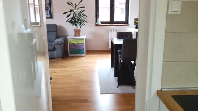 Stan, Trosoban, Izdavanje, 65m2, Lekino brdo, Voždovac, Kruševačka