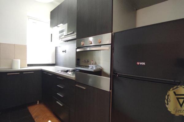 izdavanje, stanova,
karadjordjev-trg-zemun-beograd, 963017, troiposoban-22-oktobra