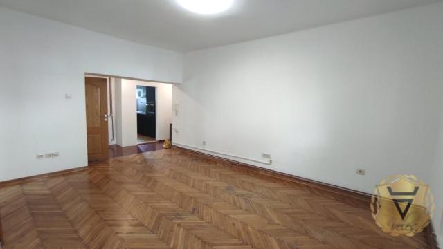 Stan, Troiposoban, Izdavanje, 70m2, Karadjordjev trg, Zemun, 22 oktobra