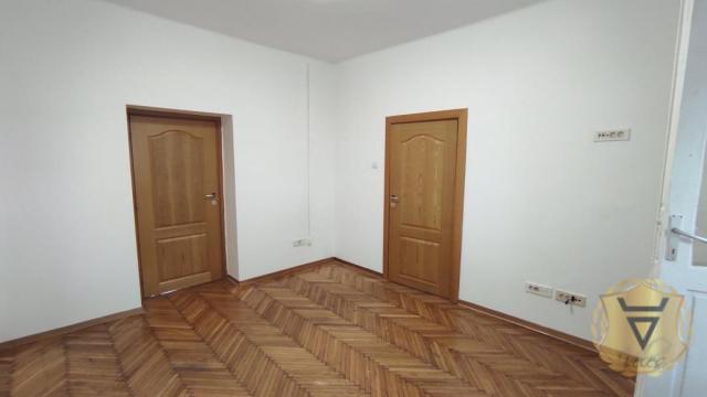 Stan, Troiposoban, Izdavanje, 70m2, Karadjordjev trg, Zemun, 22 oktobra