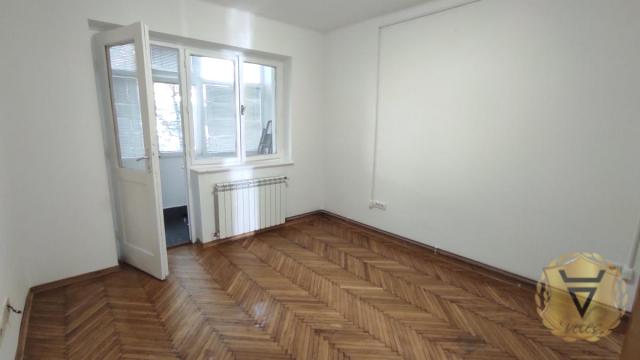 Stan, Troiposoban, Izdavanje, 70m2, Karadjordjev trg, Zemun, 22 oktobra