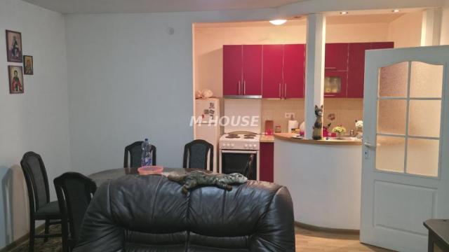 Kuća, Trosoban, Prodaja, 93m2, Mlake, Gradska lokacija, Sombor