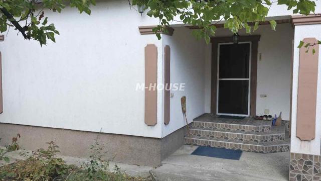 Kuća, Trosoban, Prodaja, 93m2, Mlake, Gradska lokacija, Sombor