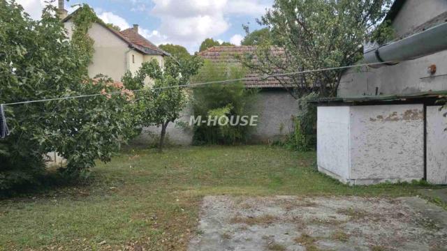 Kuća, Trosoban, Prodaja, 93m2, Mlake, Gradska lokacija, Sombor