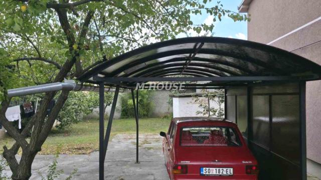 Kuća, Trosoban, Prodaja, 93m2, Mlake, Gradska lokacija, Sombor