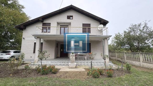 Kuća, Prodaja, 265m2, Mali Popović, Okolno mesto, Jagodina
