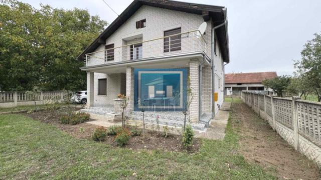 Kuća, Prodaja, 265m2, Mali Popović, Okolno mesto, Jagodina