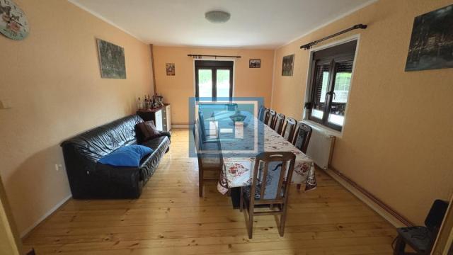 Kuća, Prodaja, 265m2, Mali Popović, Okolno mesto, Jagodina